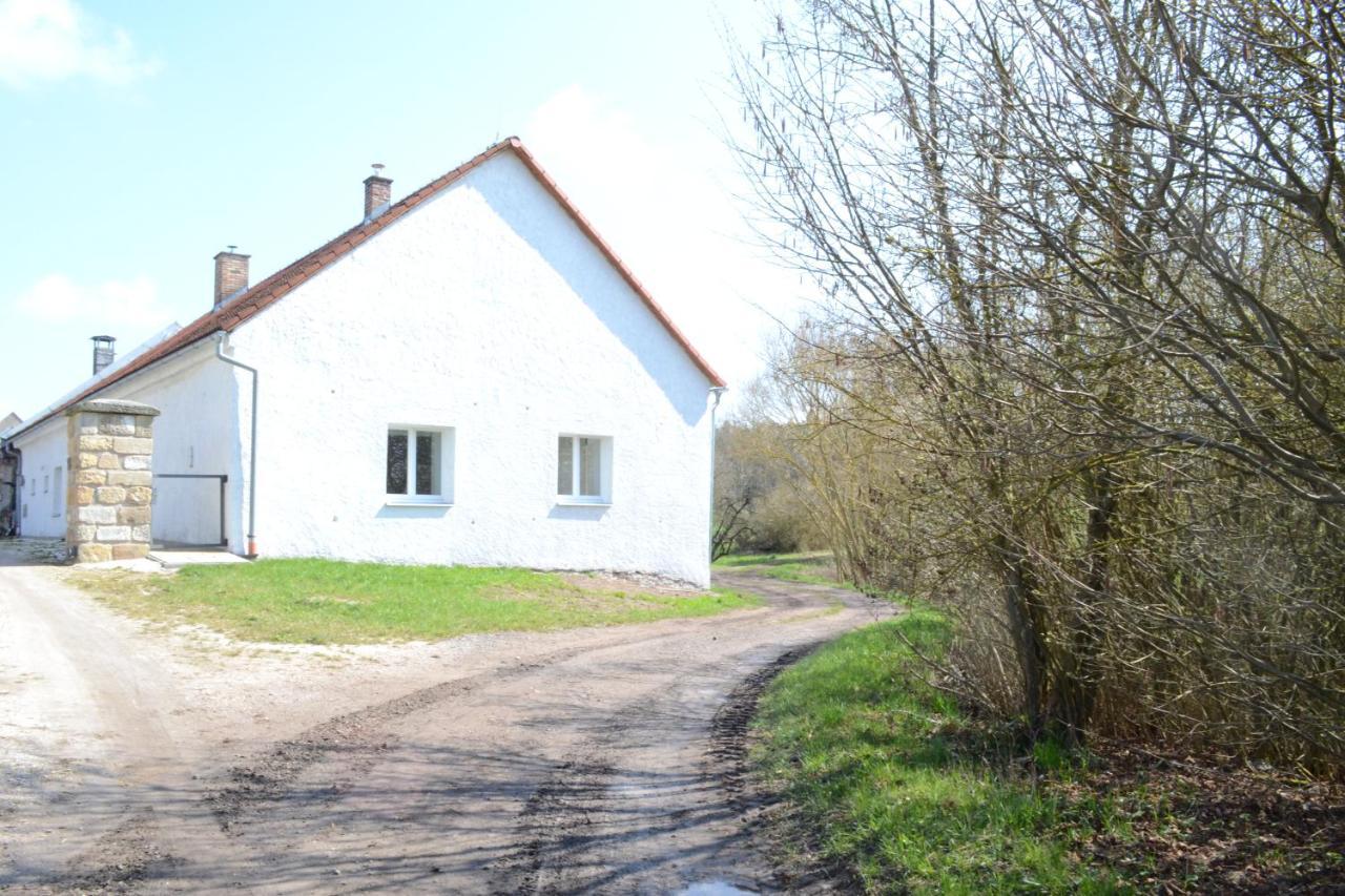 Dvur Dolenec Apartman Rohoznice  Kültér fotó